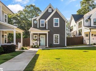 12 Ridge Knoll Cir, Greenville, SC 29607