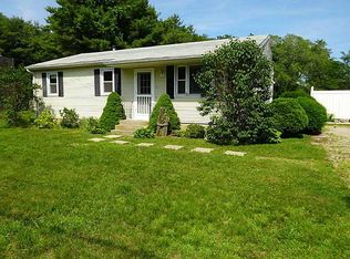 51 Canterbury Rd, South Kingstown, RI 02879