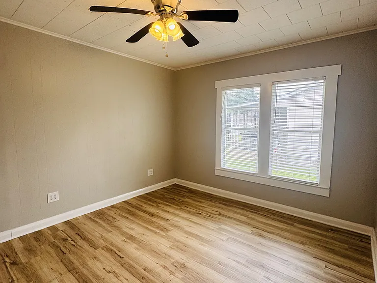 6620 Terrell St — Photo 10