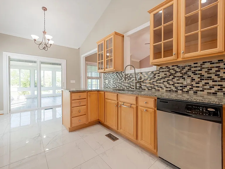 1701 Stratford View Dr — Photo 70