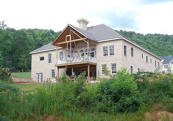 2nd image of 5 Lindasue Ln