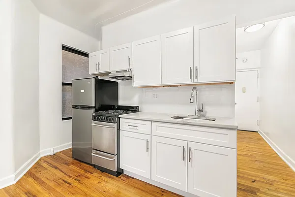Rented by Compass | media 2