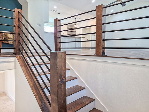 2nd image of 253 County Road 840