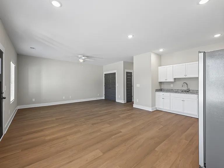 179 Wheeler Cir #202 — Photo 6