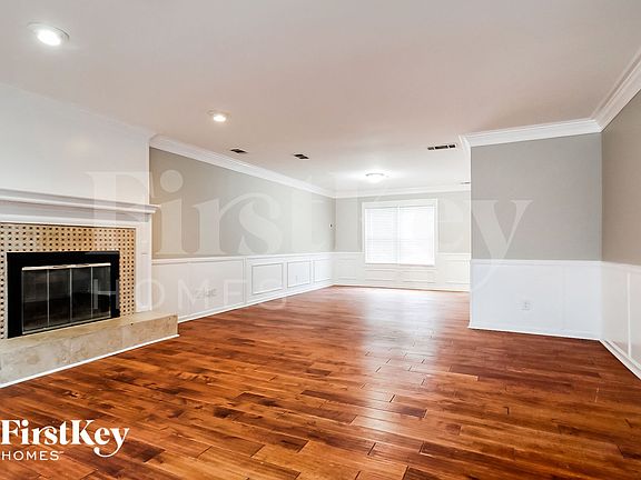 4th image of 2988 Winding Way SW