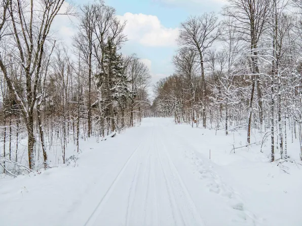 Tbd University Dr, Iron River, MI 49935