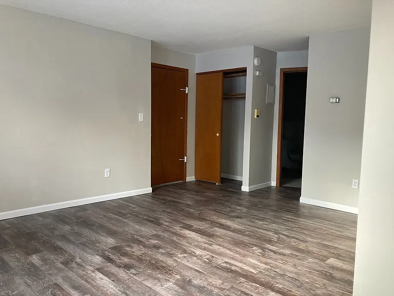 845 Dodd Rd — Photo 12