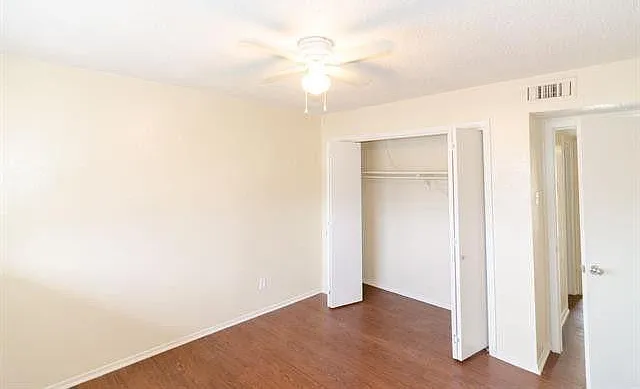 521 Arborview Dr