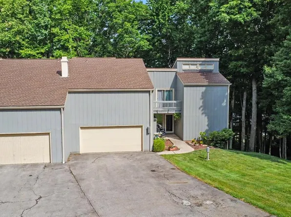 165 Dogwood Ct, Daniels, WV 25832