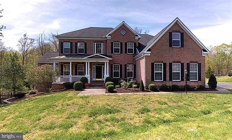 1st image of 6826 Silverbrook Dr