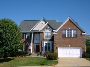 20372 River Bank St, Sterling, VA 20165