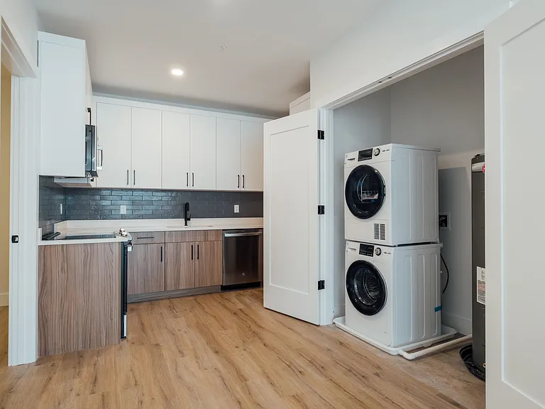 67 Dr Martin L King Blvd #103 — Photo 19