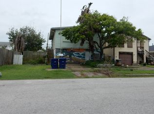 3318 Avenue R 1/2, Galveston, TX 77550
