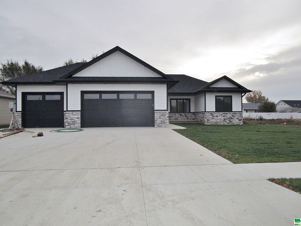 1st image of 1716 Ogden Ct