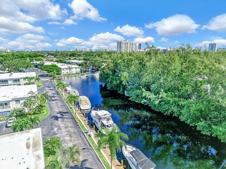 6279 Bay Club Dr #3 — Photo 47