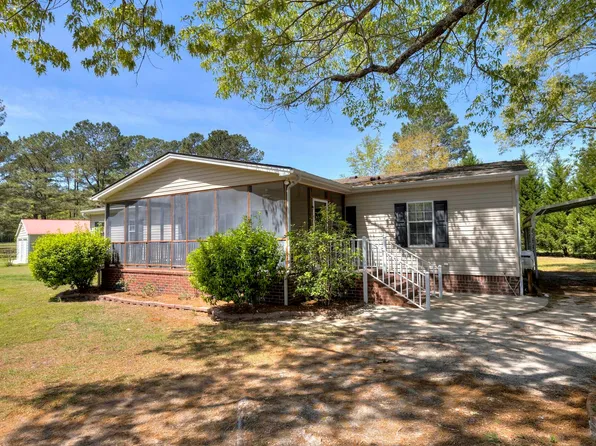 1359 Stillwater Dr, Manning, SC 29102