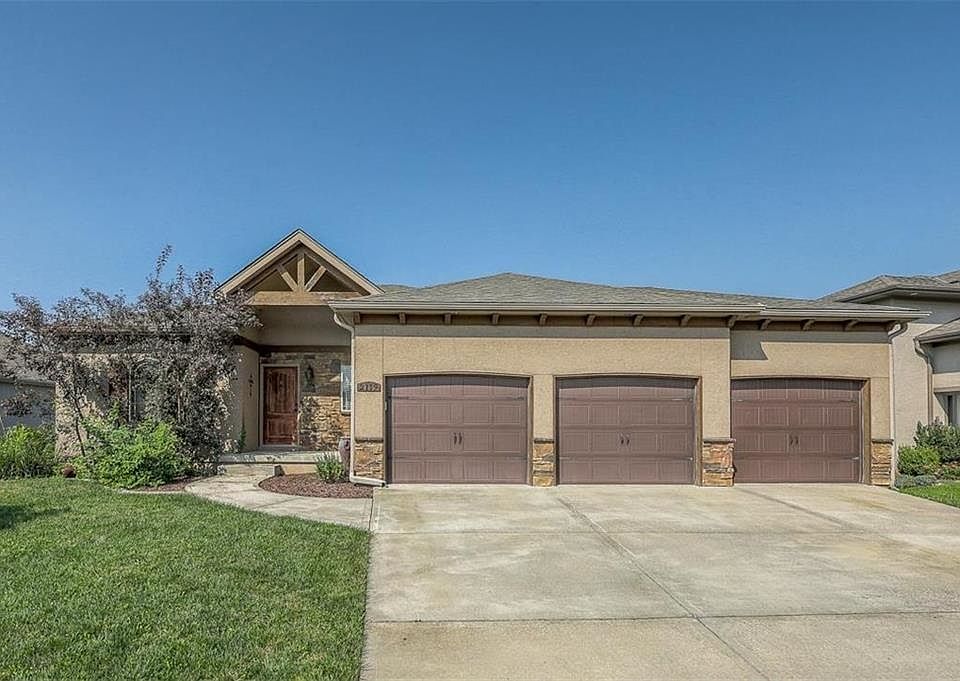 1st image of 2119 NE Sparta Dr