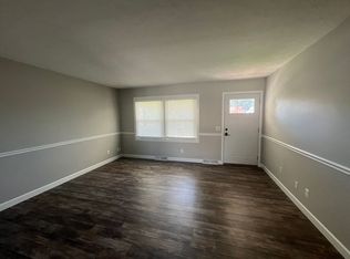 2921 Selkirk Rd, Springfield, IL 62702