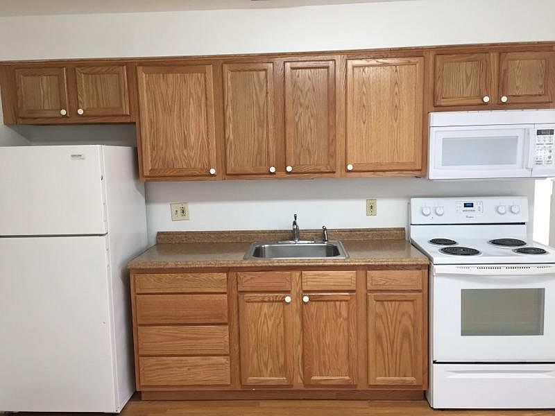 Kitchen / Living room area