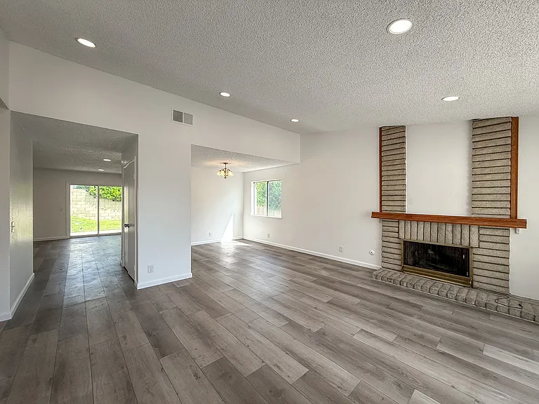 6763 Berkshire Ave — Photo 14
