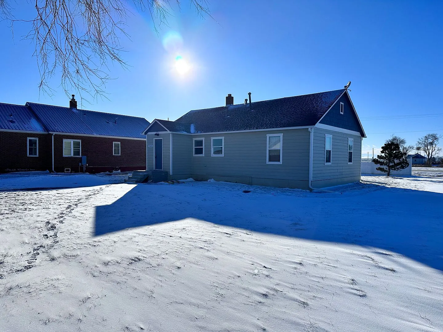 Beautiful 2 bedroom home avail NOW in the country. — Photo 2