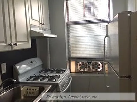 Rented by Sovereign Associates | media 28
