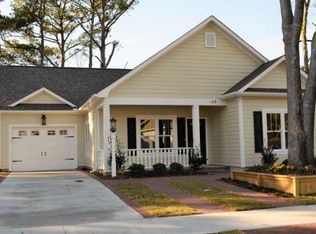 109 Sea Grove Ln, Beaufort, NC 28516