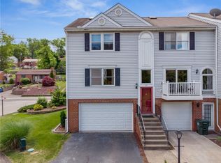 121 Parliament Pl, Pittsburgh, PA 15236