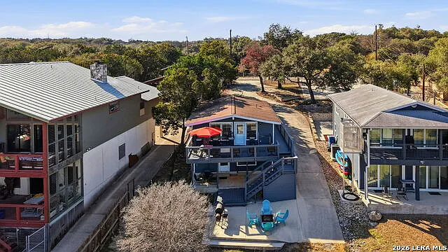 2681 Lakeview Dr — Photo 2