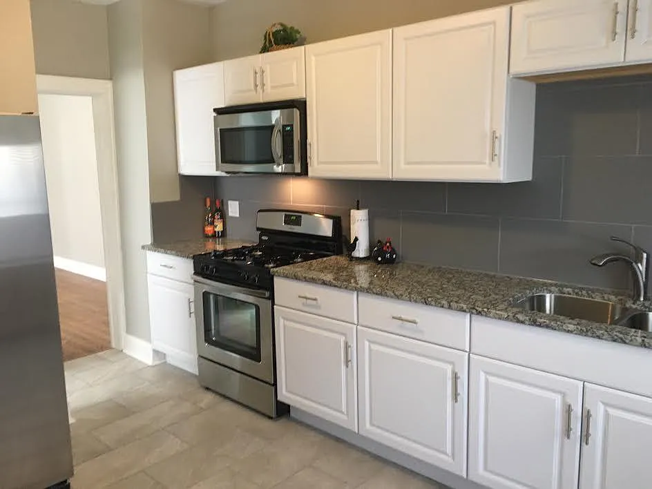 1 bed, 900 sqft, $975 — Photo 3