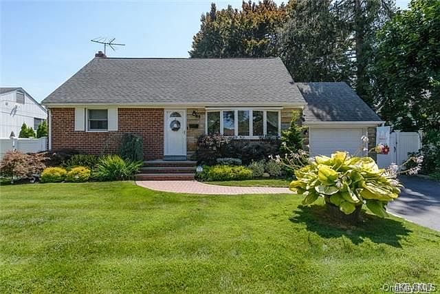 1st image of 65 N Kathleen Drive