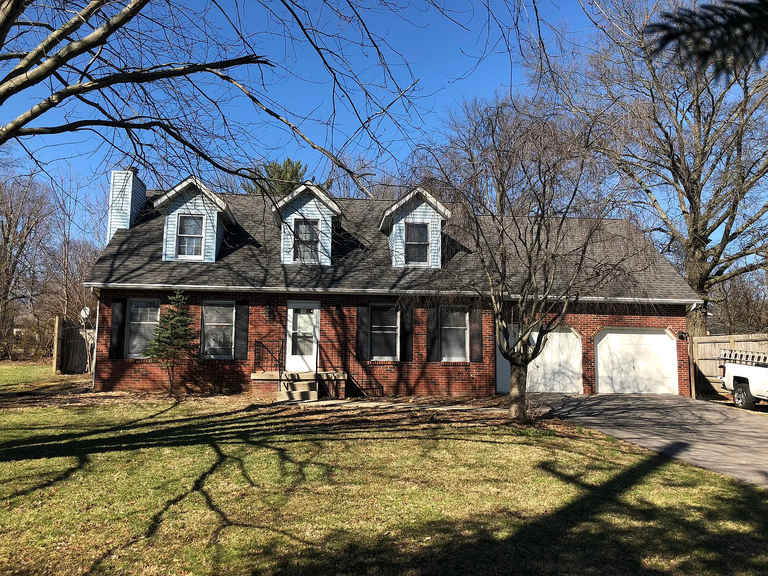 3813 E 3rd St photo 1