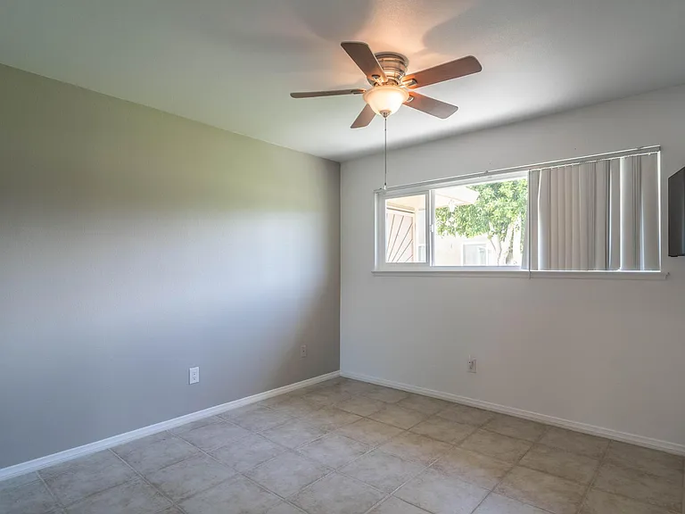 72756 Willow St — Photo 10