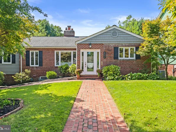 802 Stirling Rd, Silver Spring, MD 20901
