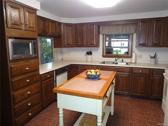 4th image of 1272 Abington Pl