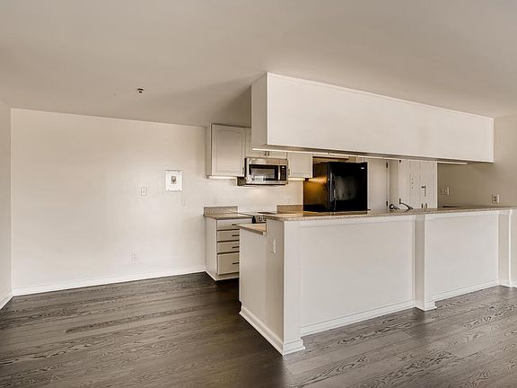 5th image of 250 President St Unit 601
