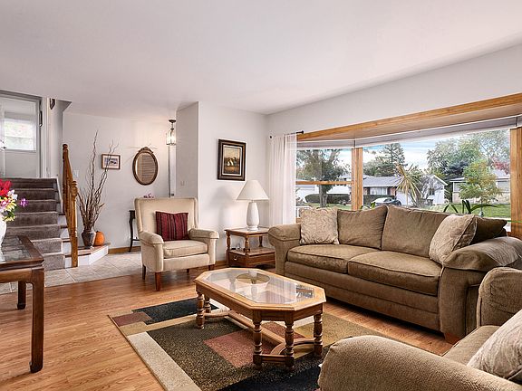 4th image of 1406 W Lexington Dr