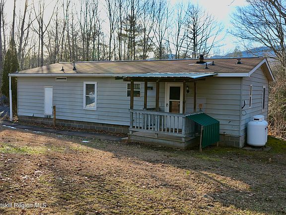 2nd image of 30 Spruce Lane