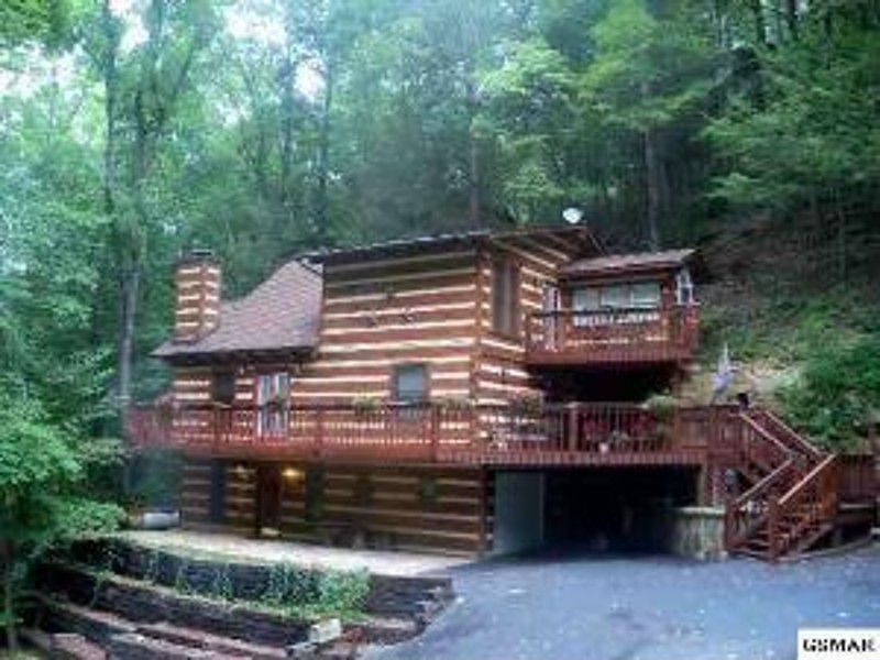 1st image of 253 Silverbell Ln