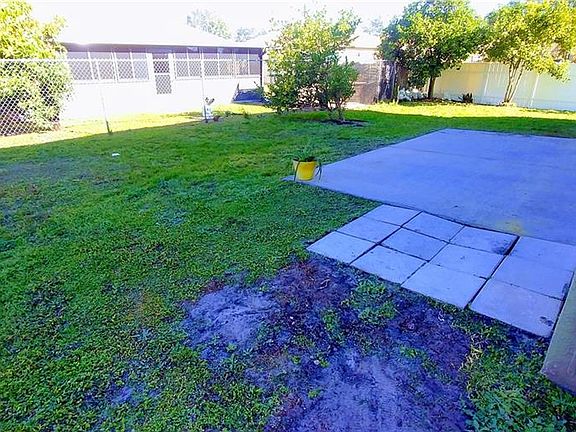 4th image of 409 Magpie Ct