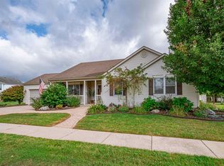 11577 E Wolfe Bridge Dr, Granger, IN