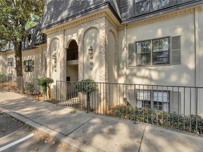 40 Chaumont Sq NW, Atlanta, GA, 30327