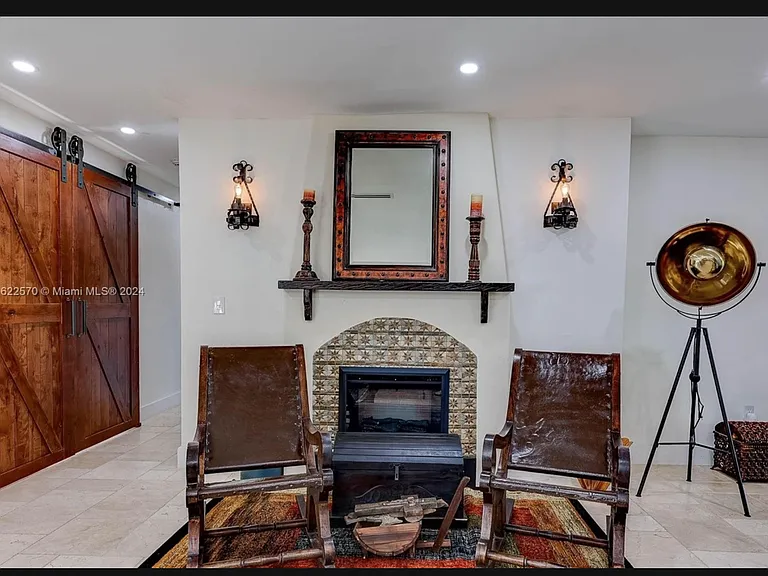 8520 SW 87th Ave — Photo 13