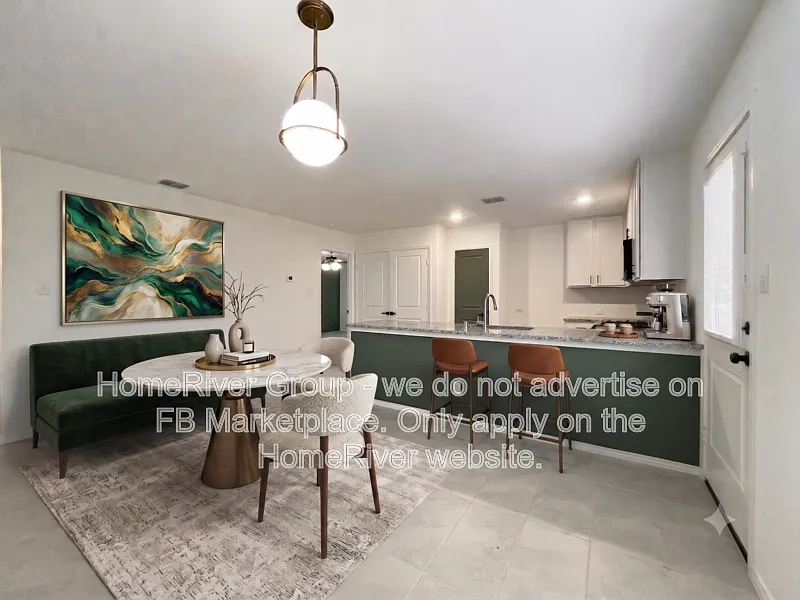 3 bed, 2.0 bath, 1311 sqft, $1,795 — Photo 3
