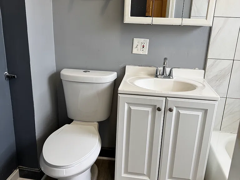 10 Choate St #2 — Photo 21