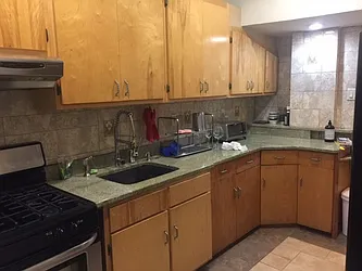 Rented by Alexander Bilu, LREB