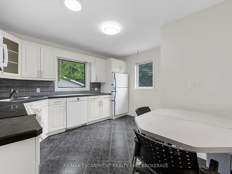 18 Bonavem Dr #1 — Photo 7