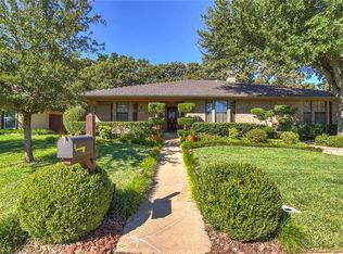 4806 Misty Wood Ct, Arlington, TX 76017