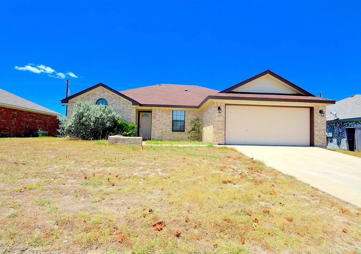 Beautiful Home In The Heart of Killeen — Photo 1