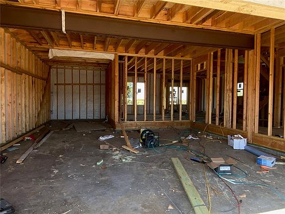 2nd image of 19362 Skyview Ln